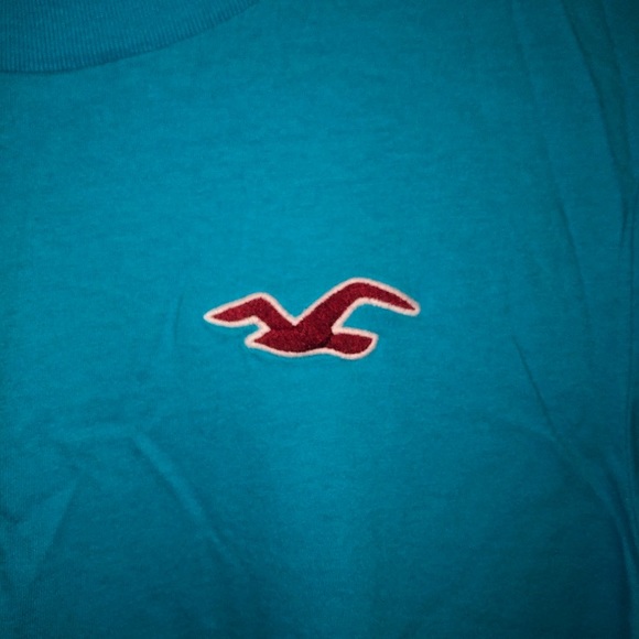 Hollister - Picture 2 of 4